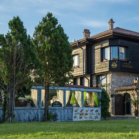 Victoria Νεσέμπαρ