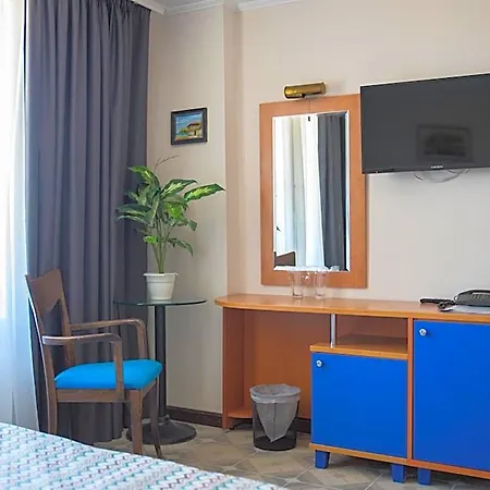 Victoria Hotel