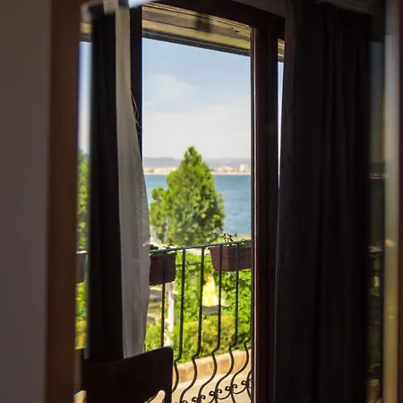 Victoria Хотел Несебър