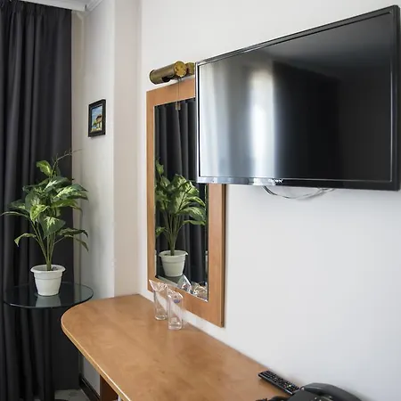 Victoria Несебър